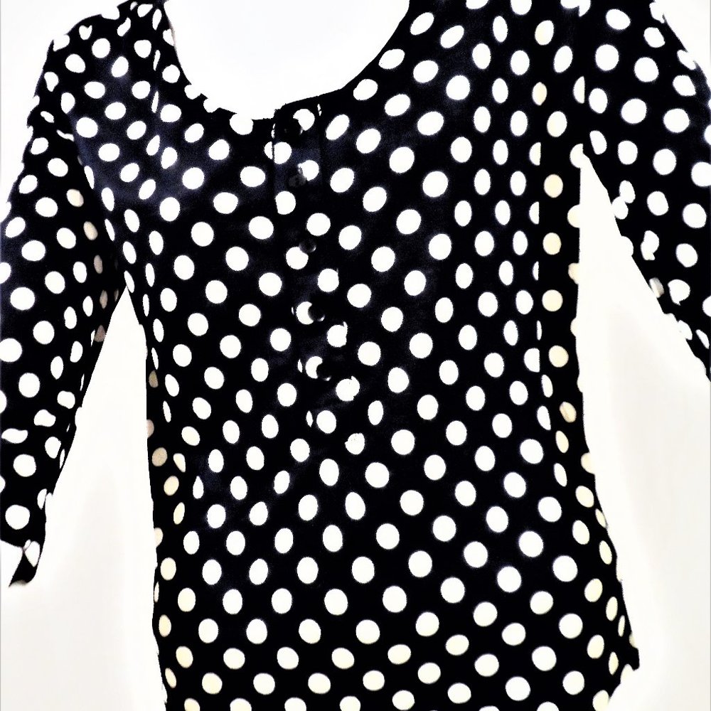 DESIGNERS BLOUSE NWOT  IN COTTON